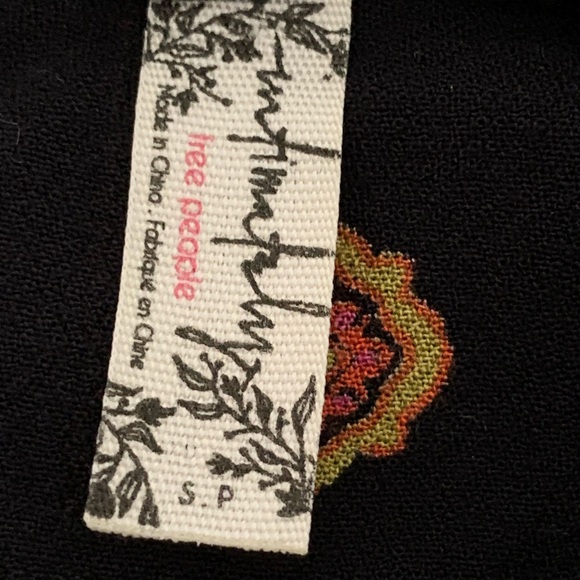 Free People Movement Oversized Button Down Rayon Shirt Size S - Picture 6 of 11